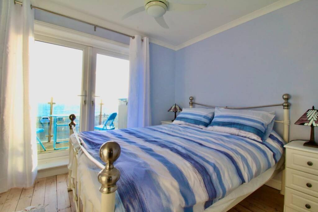 Serenity "Your Calm Seafront Retreat" By Air Premier Seaford Bagian luar foto
